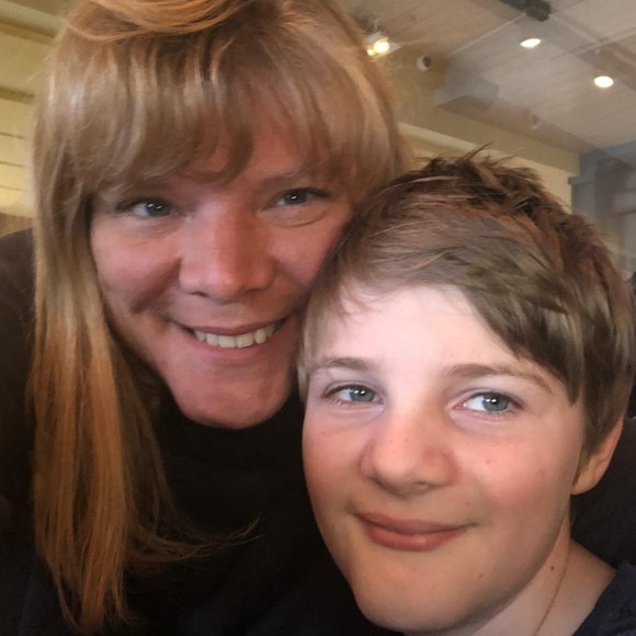 Meet your Posher, Shelly - Picture 1 of 1